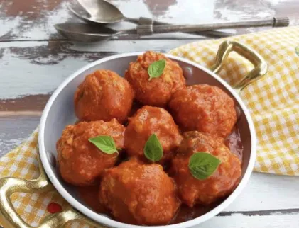POLPETTE DI CARNE AL SUGO 